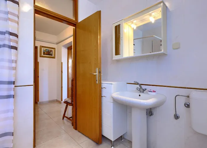 아파트 Alba-5 By Interhome 로비니