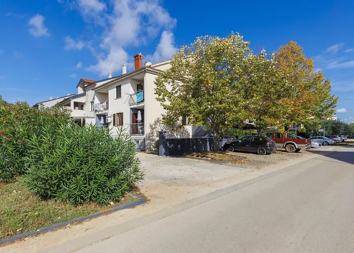 아파트 Alba-5 By Interhome 로비니