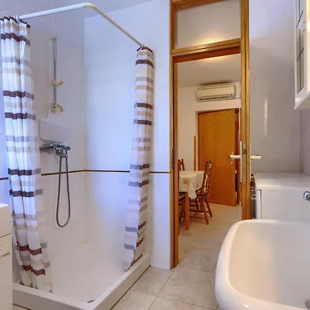 Alba-5 By Interhome *