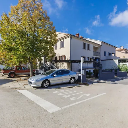 Appartamento Alba-5 By Interhome Rovigno